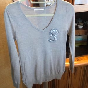 Beautiful grey sweater, rhinestone detail